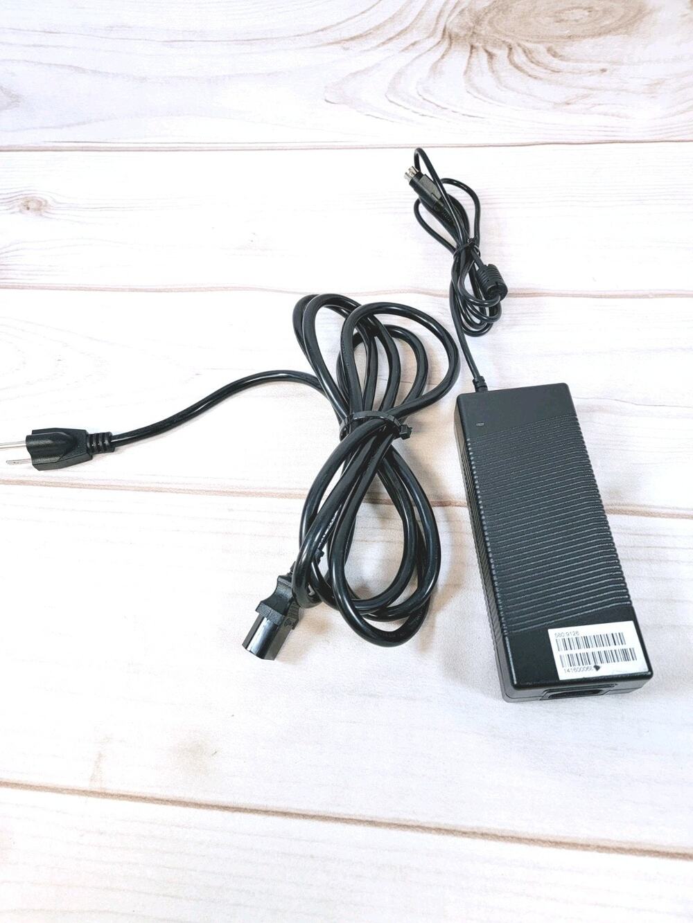 ADAPTER TECH. AC Adapter STD-24050 100-240V 47-63Hz 1.6A Max Output 24V 5A 4PIN